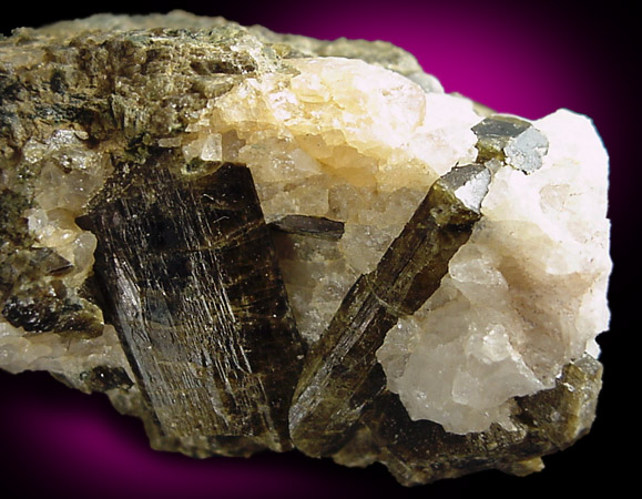 Mineral Specimens: Epidote from Warren, New Hampshire